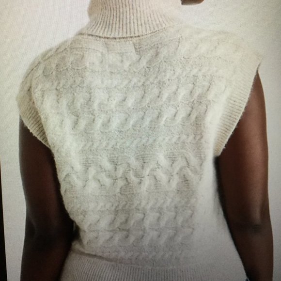NWT Turtle neck sleeveless cable knit sweater - Picture 9 of 9